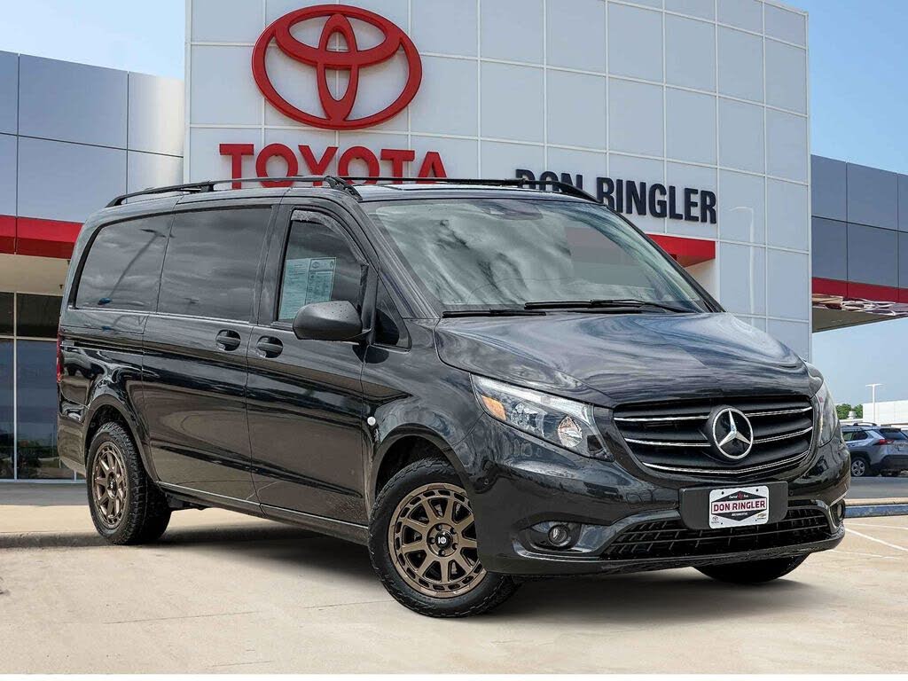 2022 Mercedes-Benz Metris 126" WB Cargo