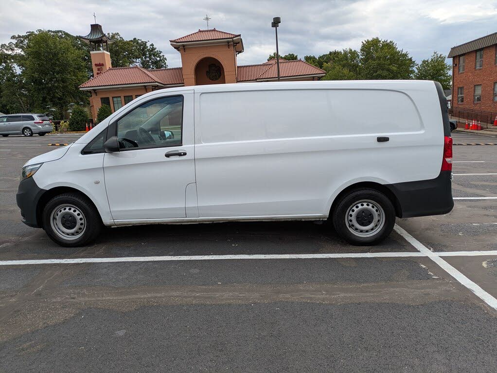 2023 Mercedes-Benz Metris 135" WB Cargo