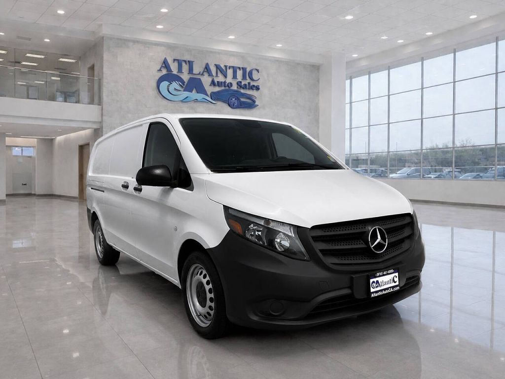 2022 Mercedes-Benz Metris 135" WB Cargo