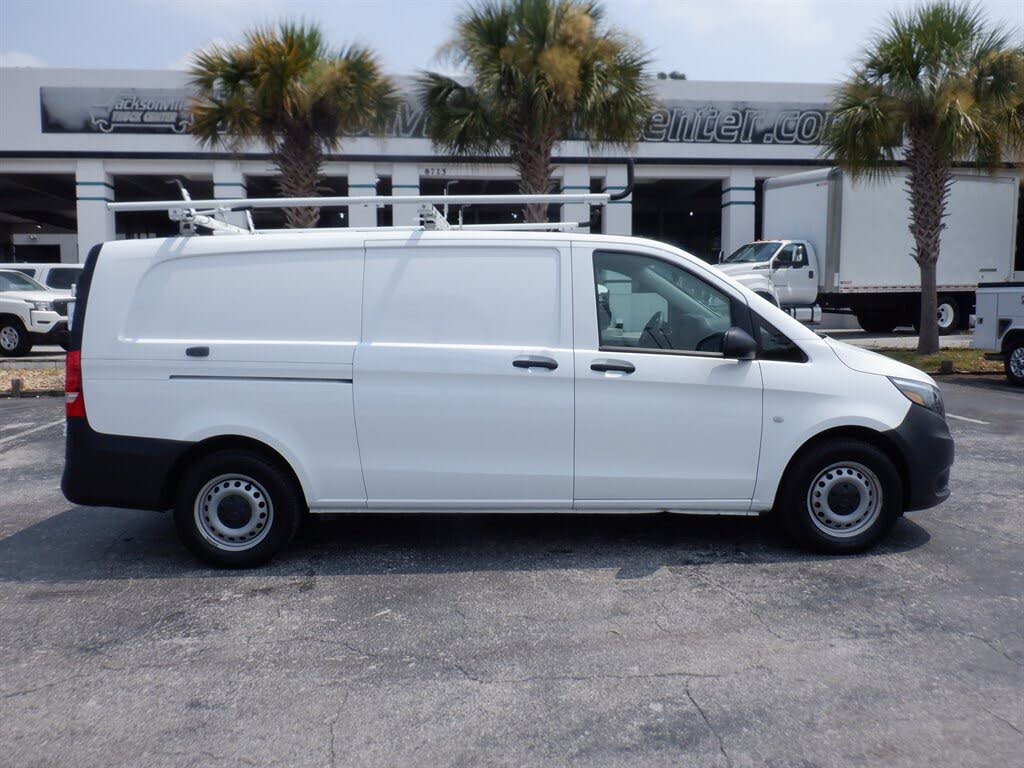 2023 Mercedes-Benz Metris 135" WB Cargo