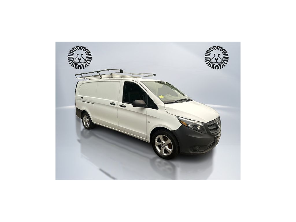 2022 Mercedes-Benz Metris 135" WB Cargo