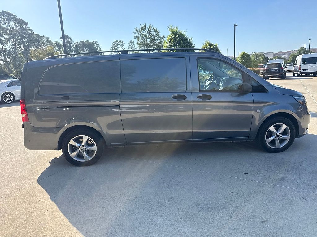 2023 Mercedes-Benz Metris 135" WB Cargo