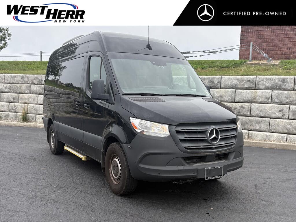 2022 Mercedes-Benz Sprinter 2500 144" WB Passenger