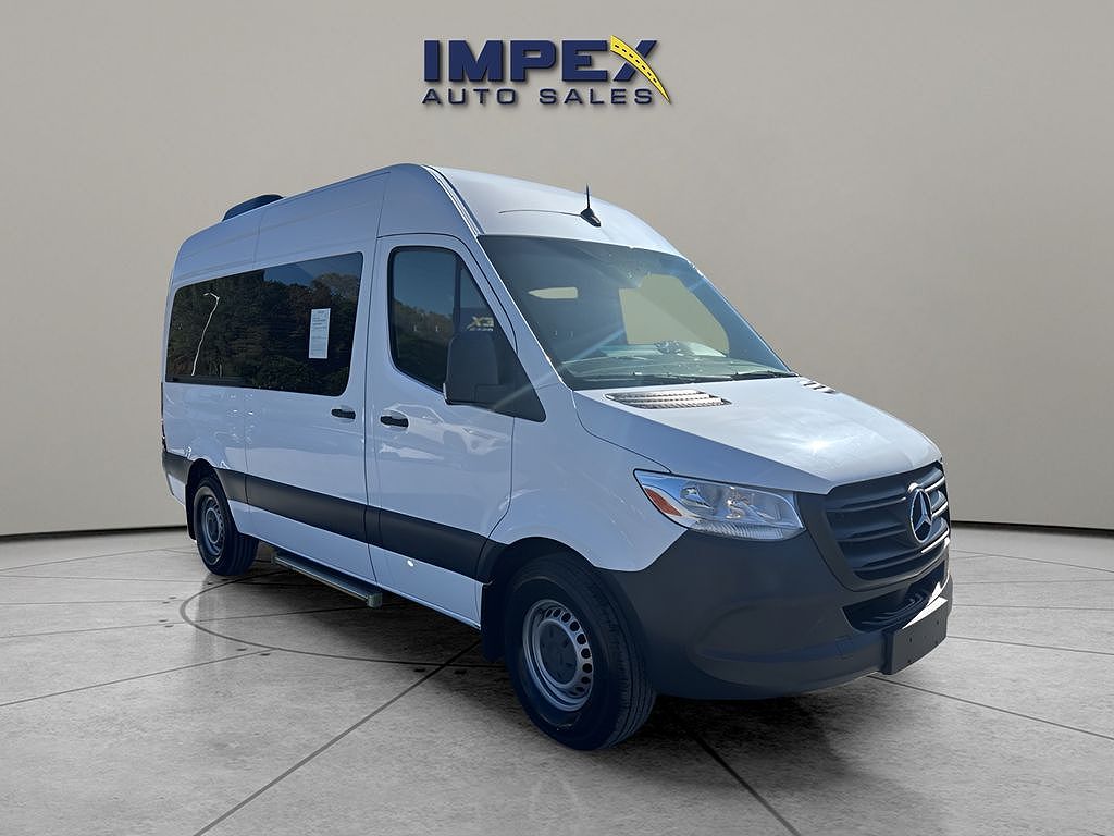 2022 Mercedes-Benz Sprinter 2500 144" WB Passenger