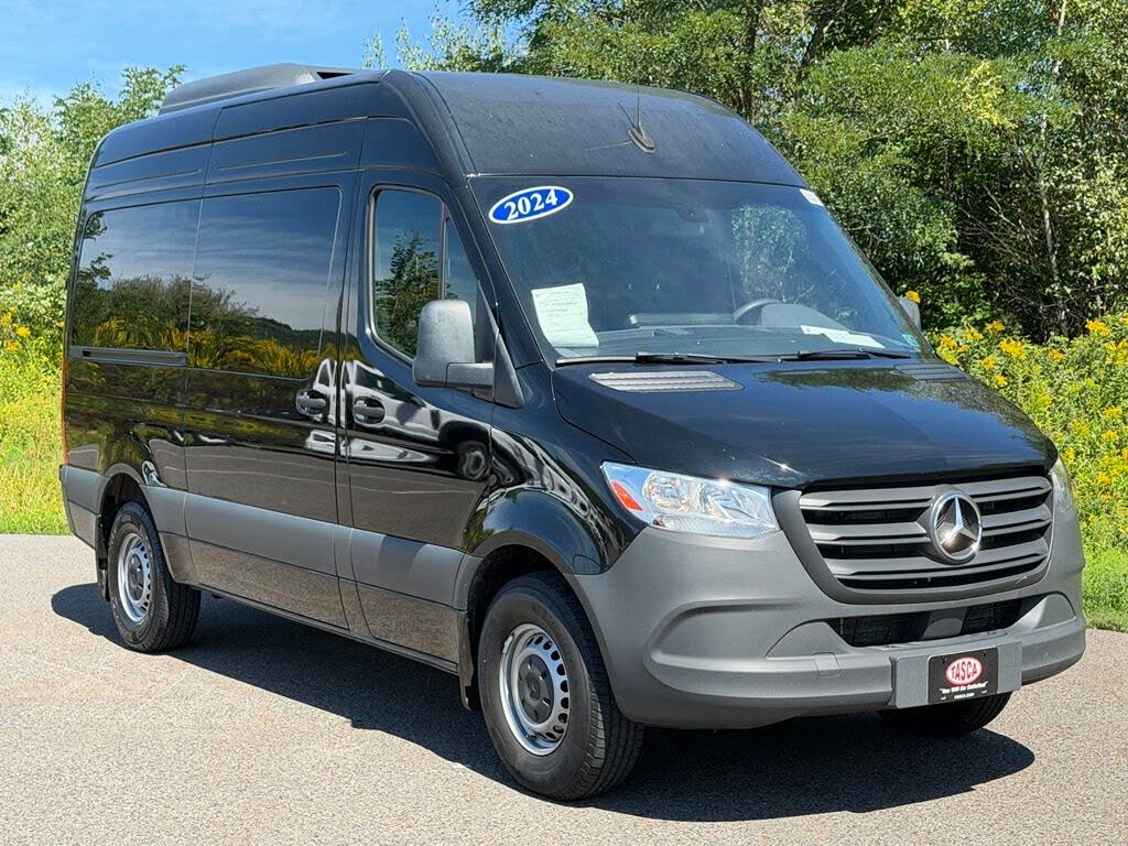 2024 Mercedes-Benz Sprinter 2500 144" WB Passenger