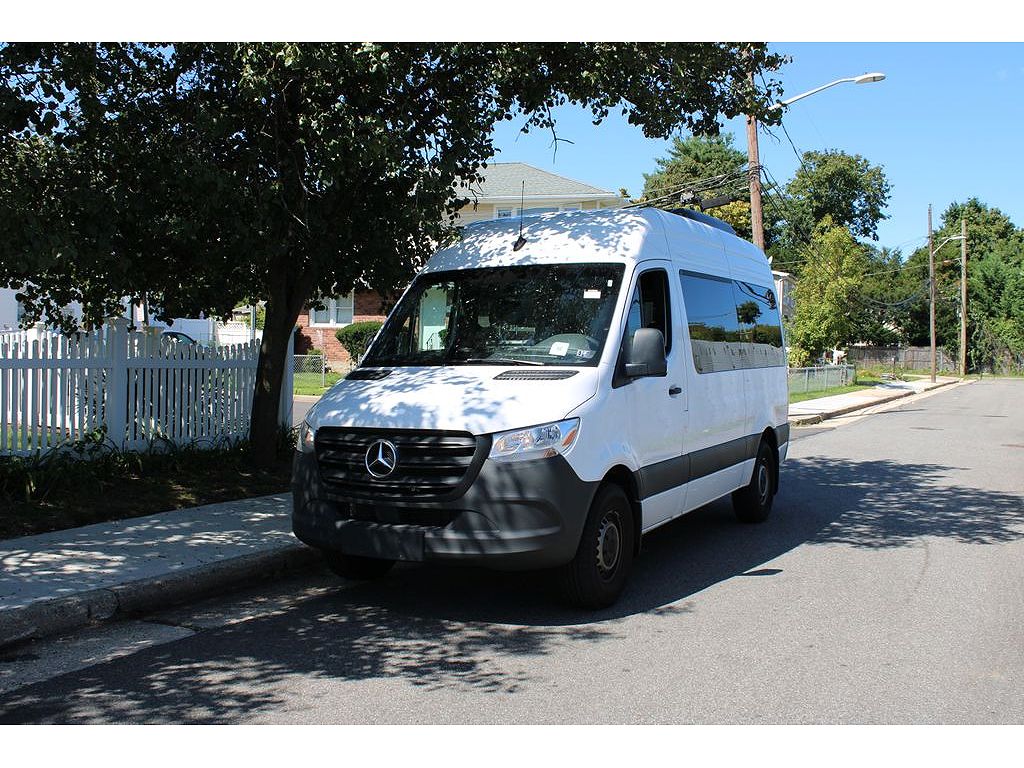 2025 Mercedes-Benz Sprinter 2500 144" WB Passenger