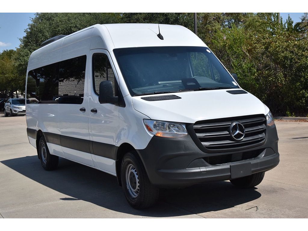 2025 Mercedes-Benz Sprinter 2500 170" WB Passenger