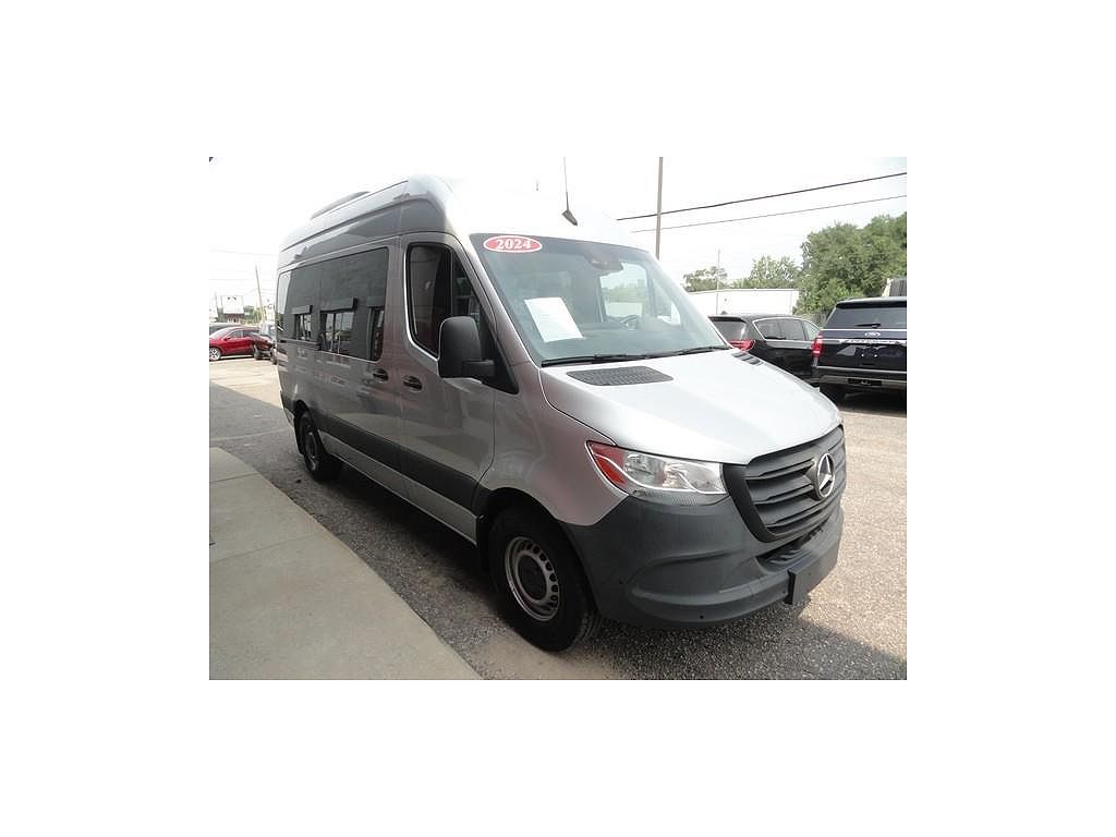 2024 Mercedes-Benz Sprinter 2500 144" WB Passenger