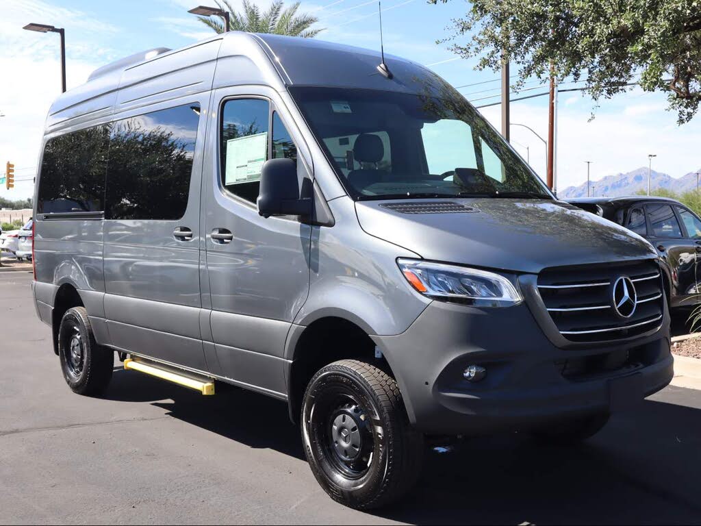 2026 Mercedes-Benz Sprinter 2500 144" WB Passenger
