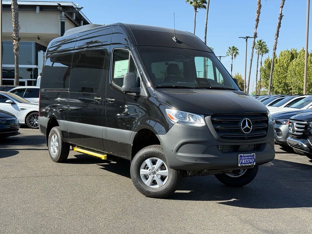 2026 Mercedes-Benz Sprinter 2500 144" WB Passenger