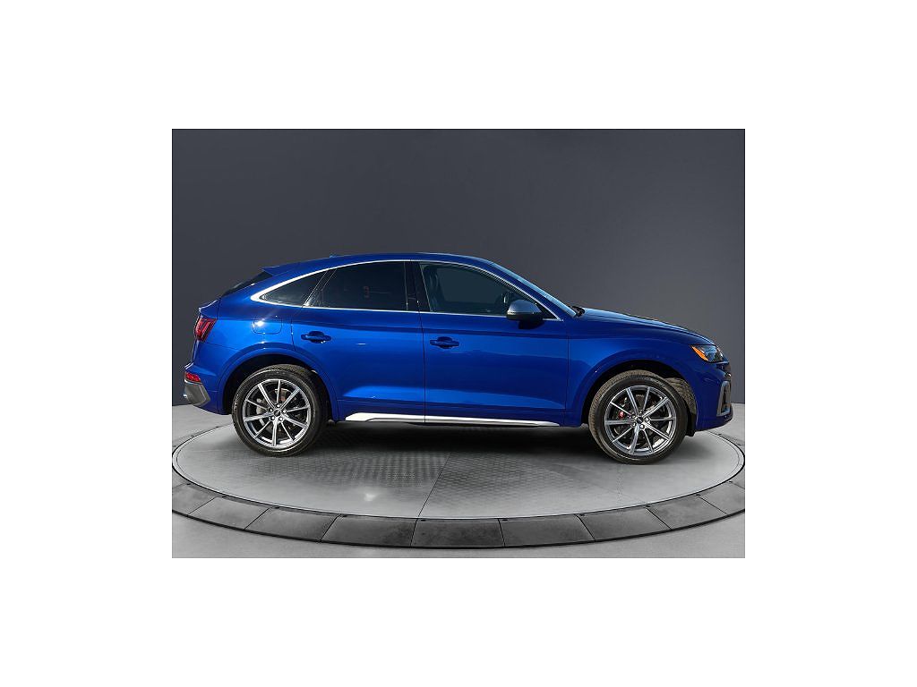2022 Audi SQ5 Premium
