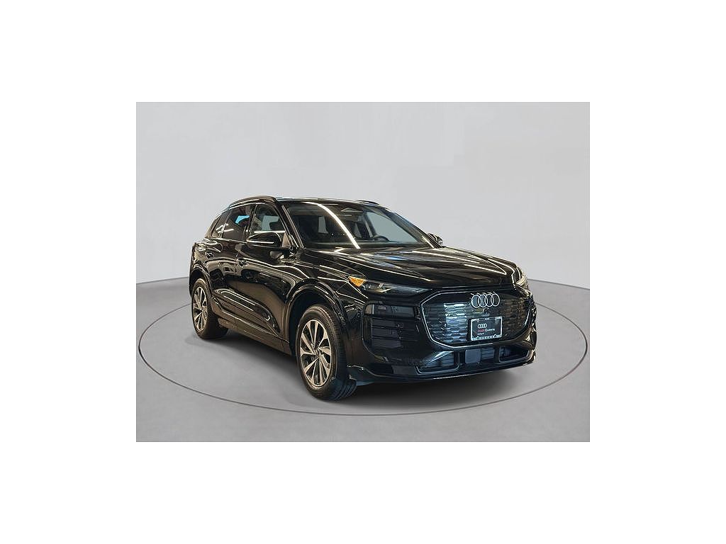 2025 Audi Q6 e-tron Premium