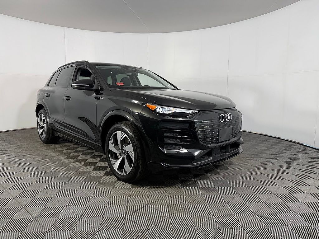 2025 Audi Q6 e-tron Premium
