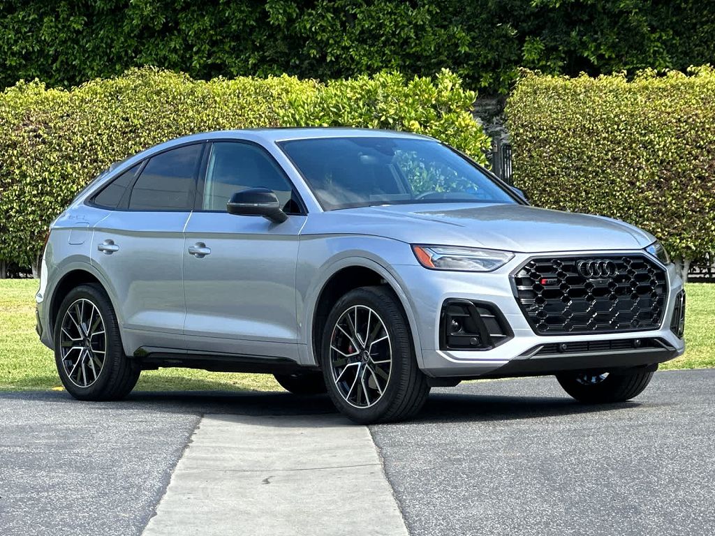 2023 Audi SQ5 Premium Plus