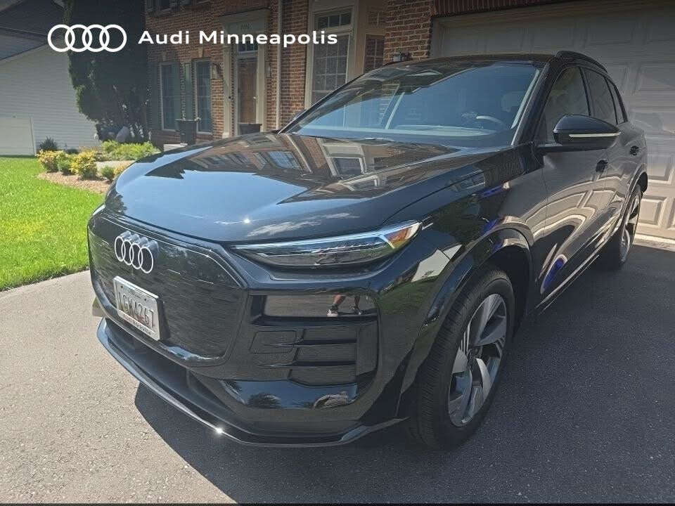 2025 Audi Q6 e-tron Premium Plus