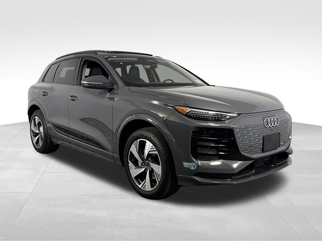 2025 Audi Q6 e-tron Premium Plus