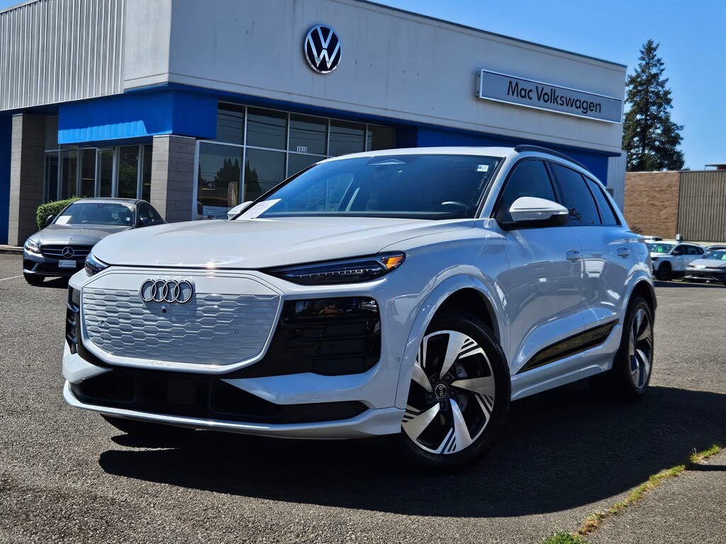 2025 Audi Q6 e-tron Premium Plus