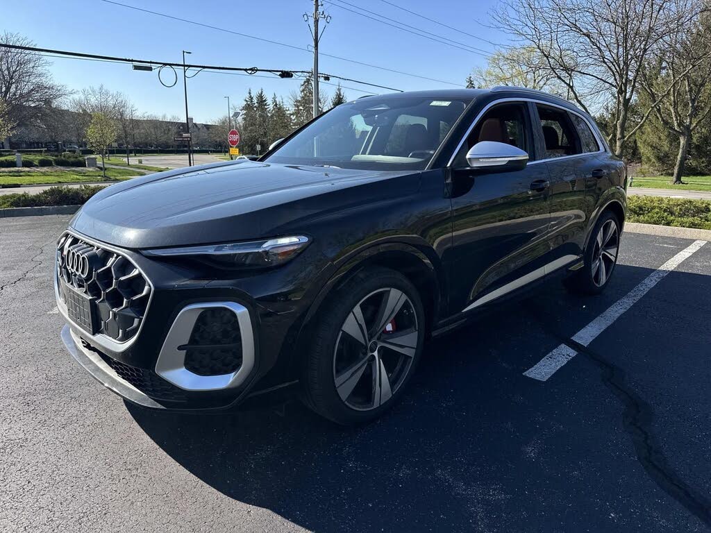 2025 Audi SQ5 Premium Plus