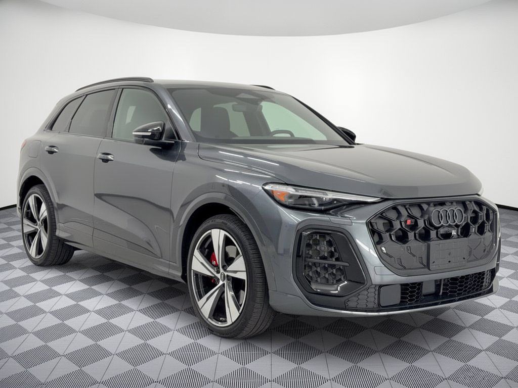 2025 Audi SQ5 Premium Plus