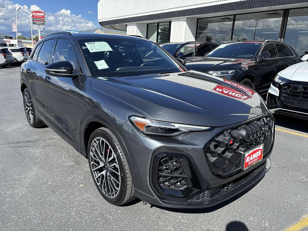 2025 Audi SQ5 Premium Plus