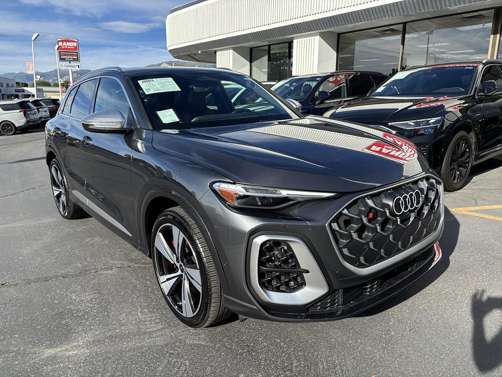 2025 Audi SQ5 Premium Plus