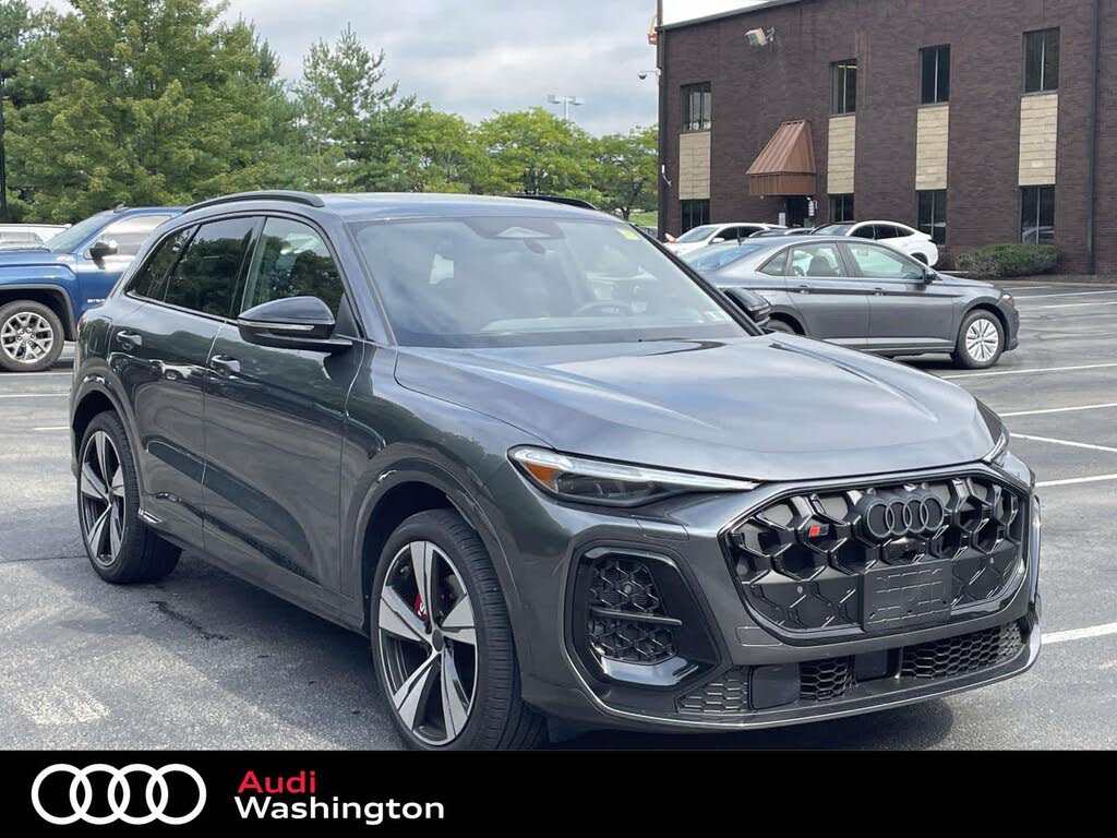 2026 Audi SQ5 Premium Plus