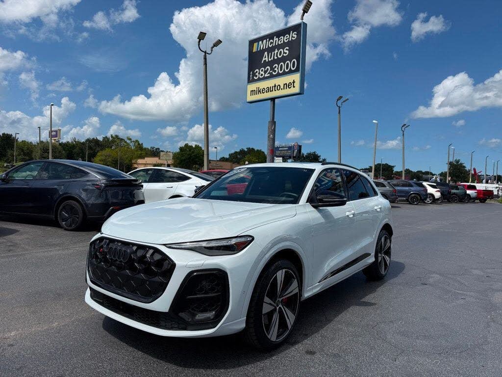 2025 Audi SQ5 Premium Plus