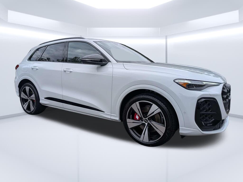 2026 Audi SQ5 Premium Plus