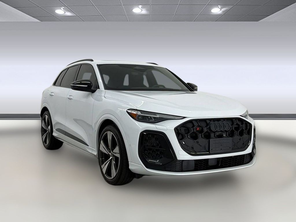 2025 Audi SQ5 Premium Plus
