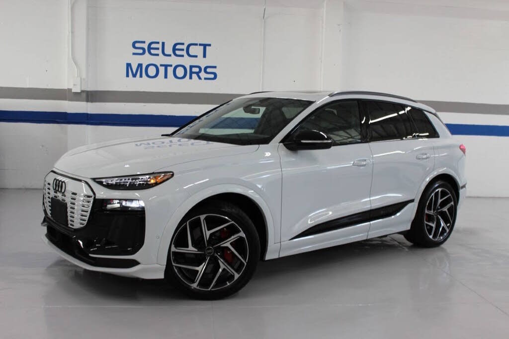 2025 Audi SQ6 e-tron Premium Plus