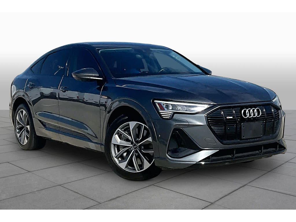 2021 Audi e-tron Premium Plus