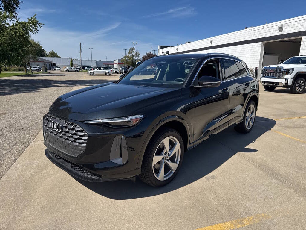 2025 Audi Q5 Premium Plus