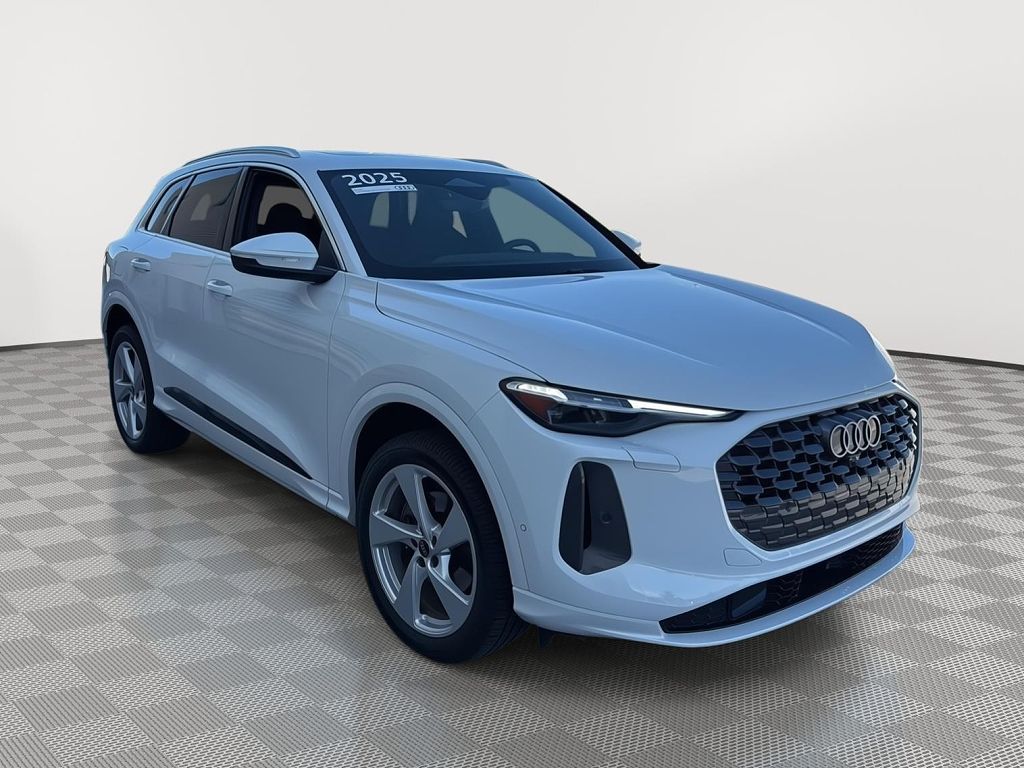 2025 Audi Q5 Premium Plus