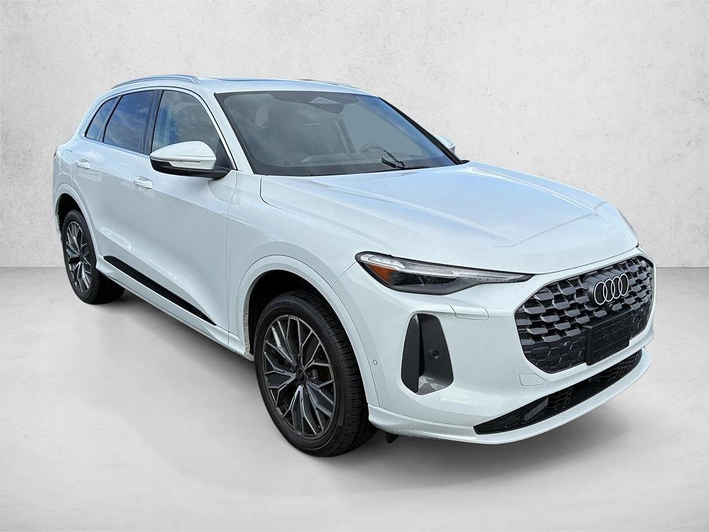2025 Audi Q5 Premium Plus