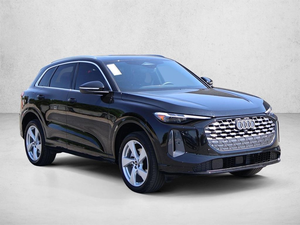 2025 Audi Q5 Premium Plus