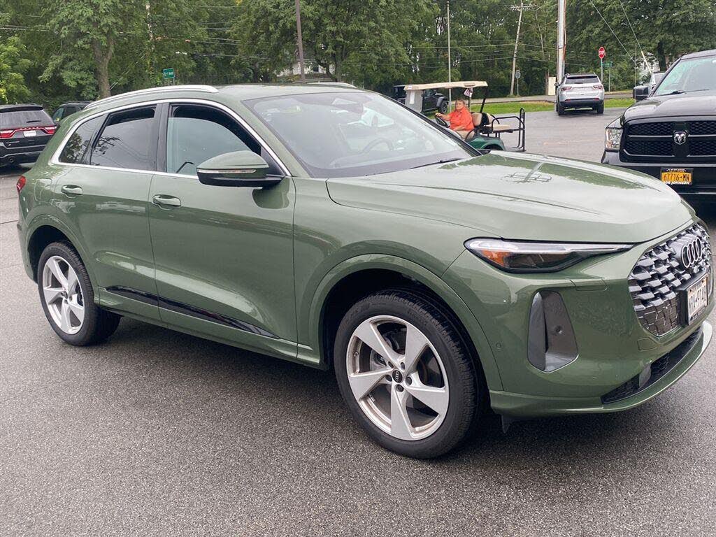 2025 Audi Q5 Premium Plus