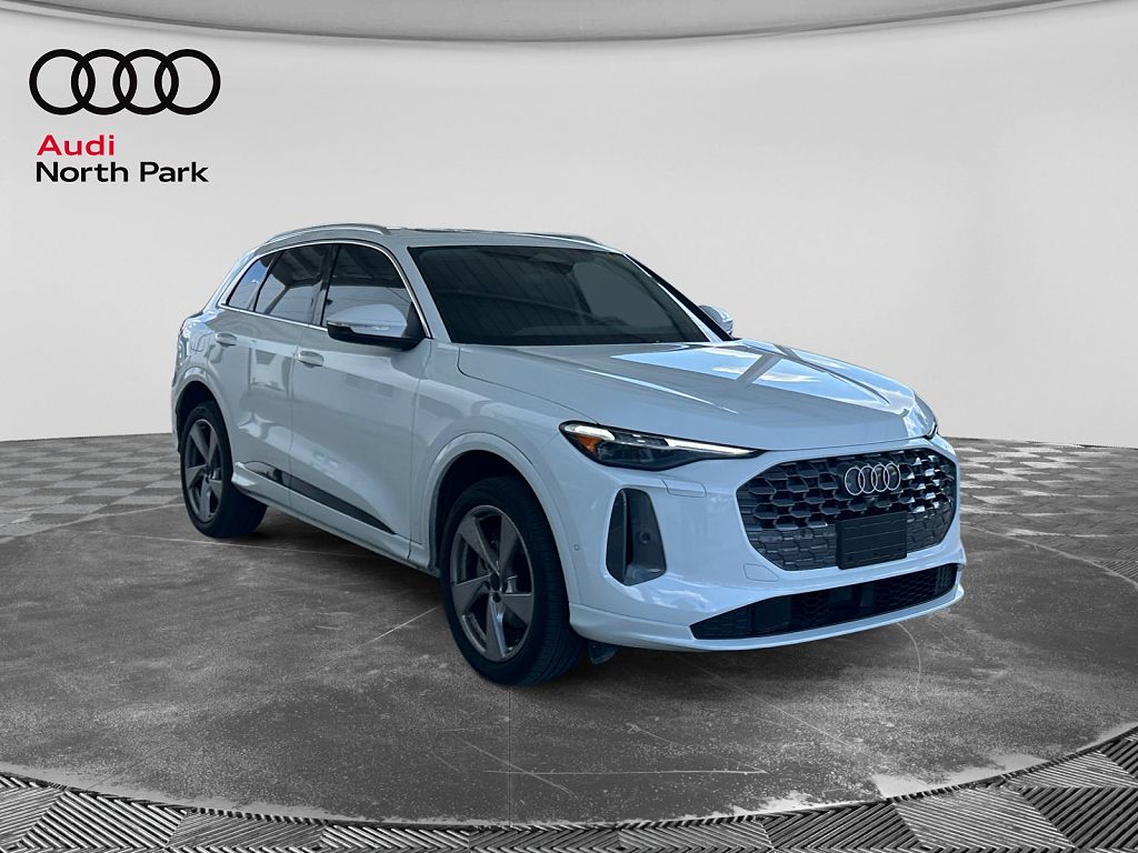 2025 Audi Q5 Premium Plus