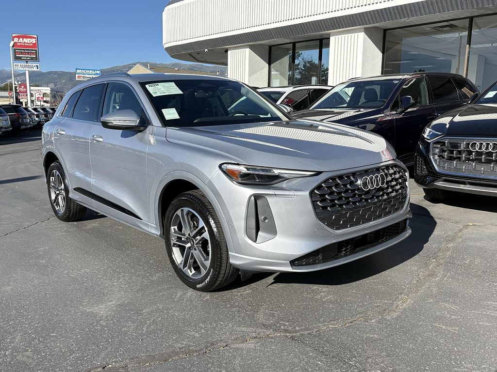 2025 Audi Q5 Premium Plus