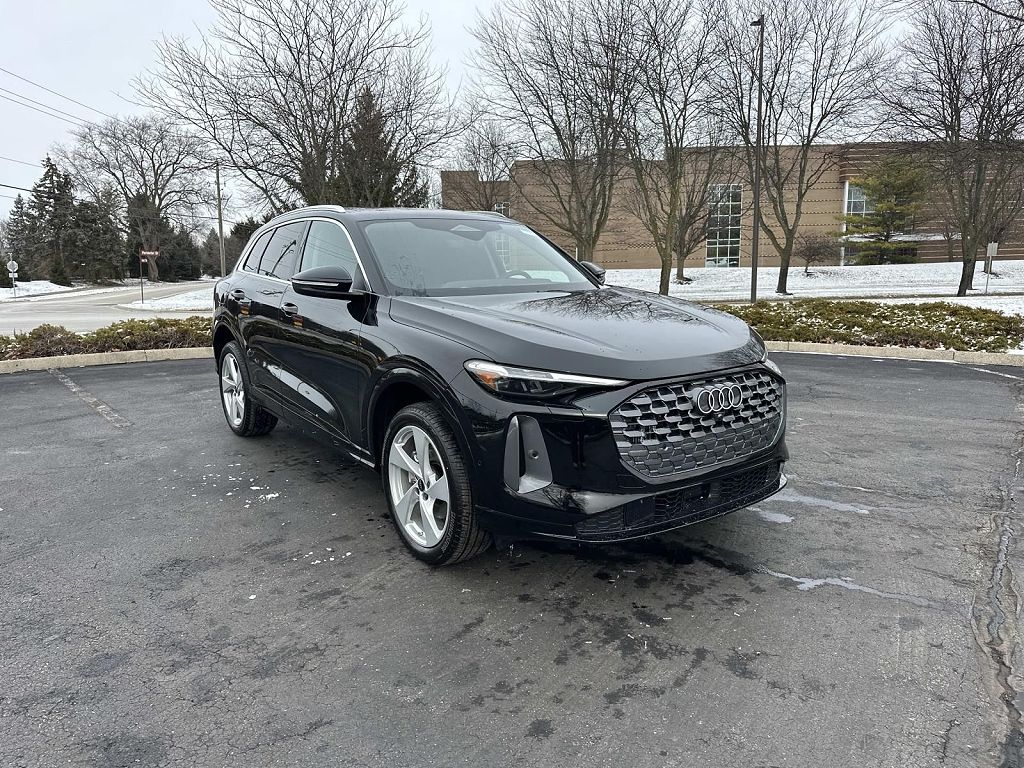 2025 Audi Q5 Premium Plus