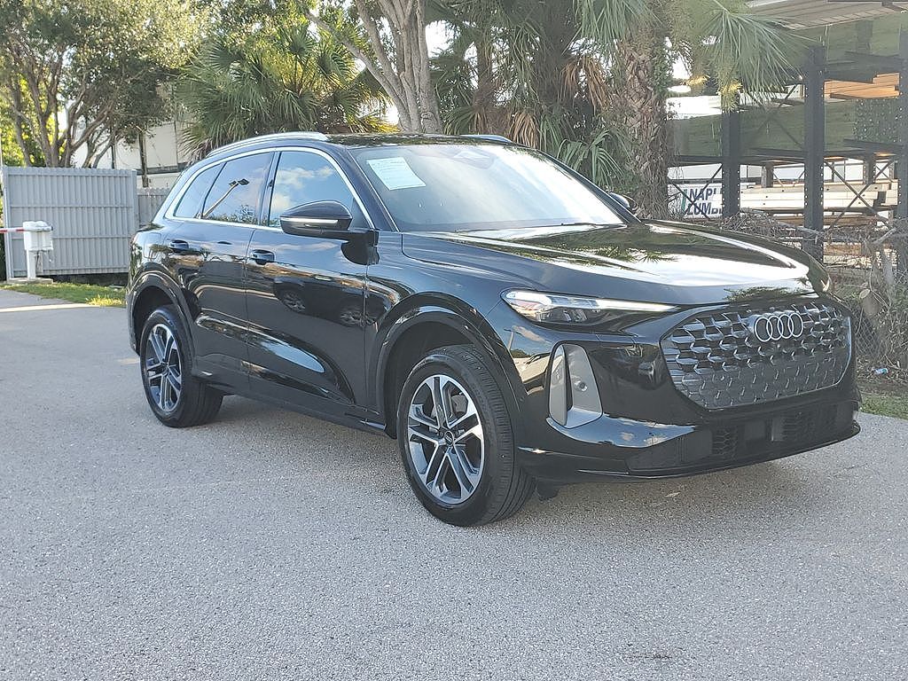 2025 Audi Q5 Premium Plus