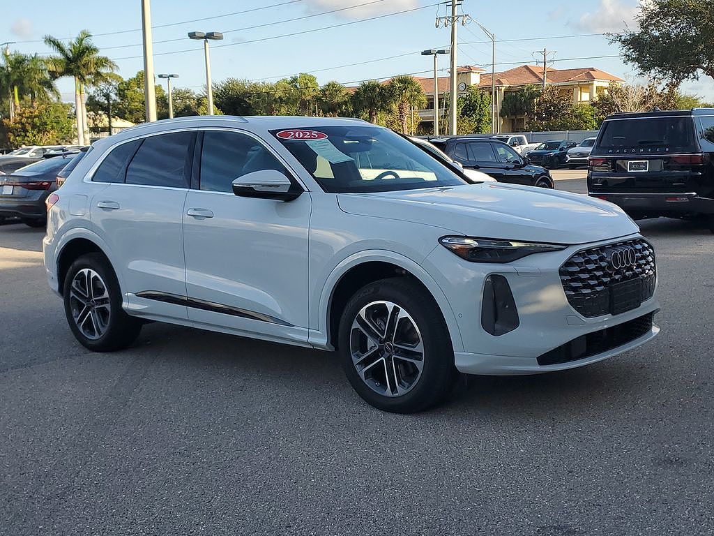 2025 Audi Q5 Premium Plus