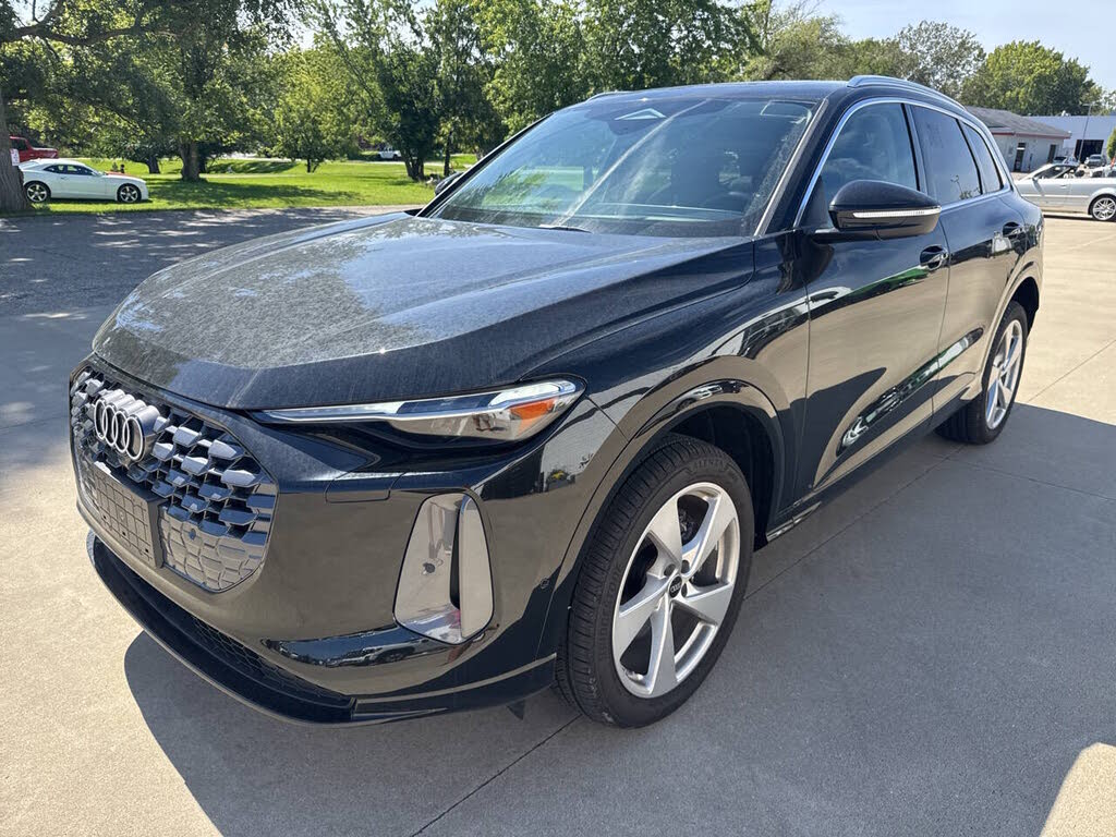 2025 Audi Q5 Premium Plus