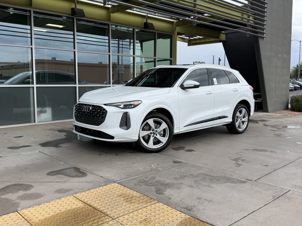 2025 Audi Q5 Premium Plus