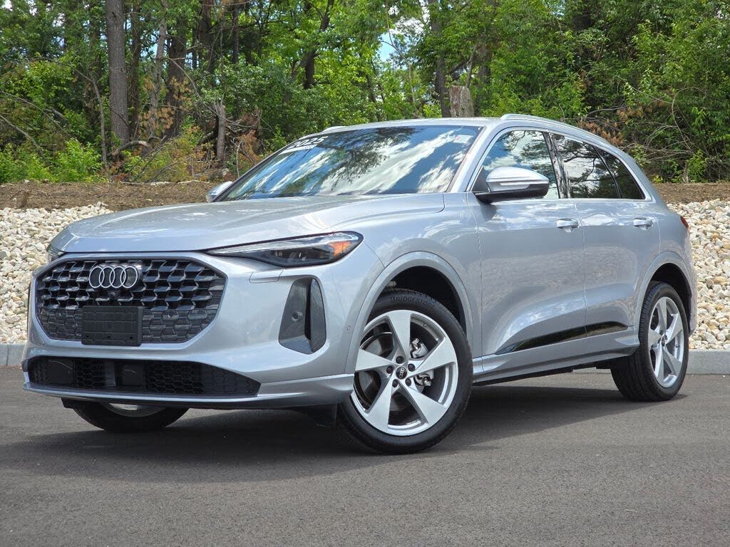 2025 Audi Q5 Premium Plus