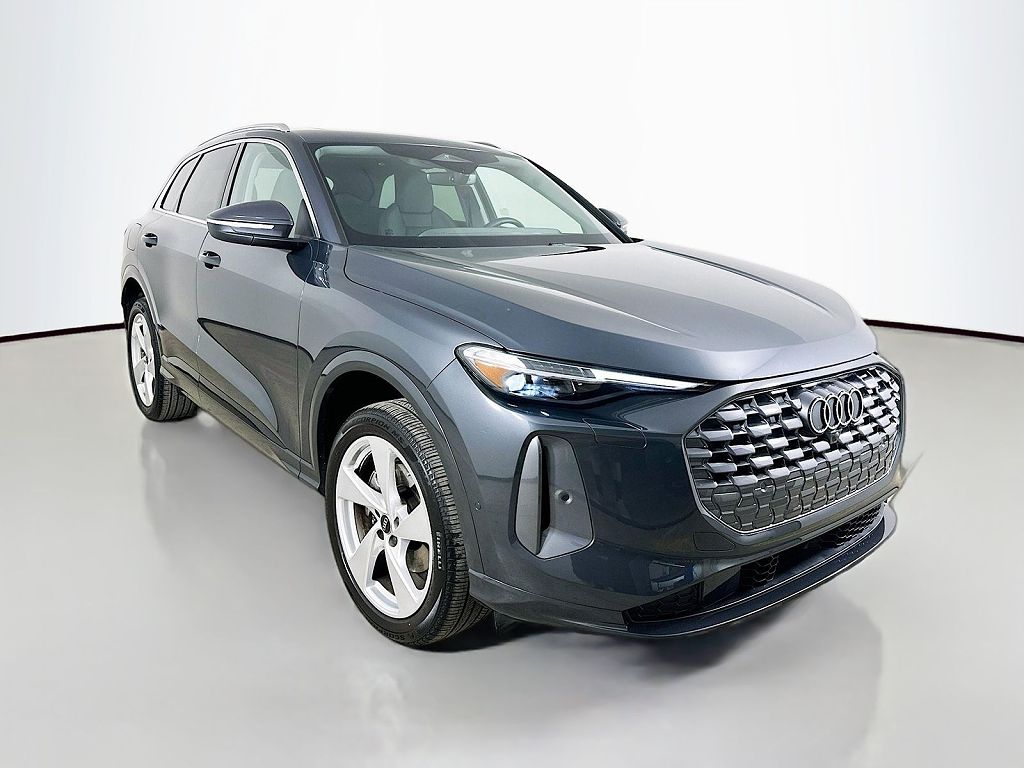 2025 Audi Q5 Premium Plus