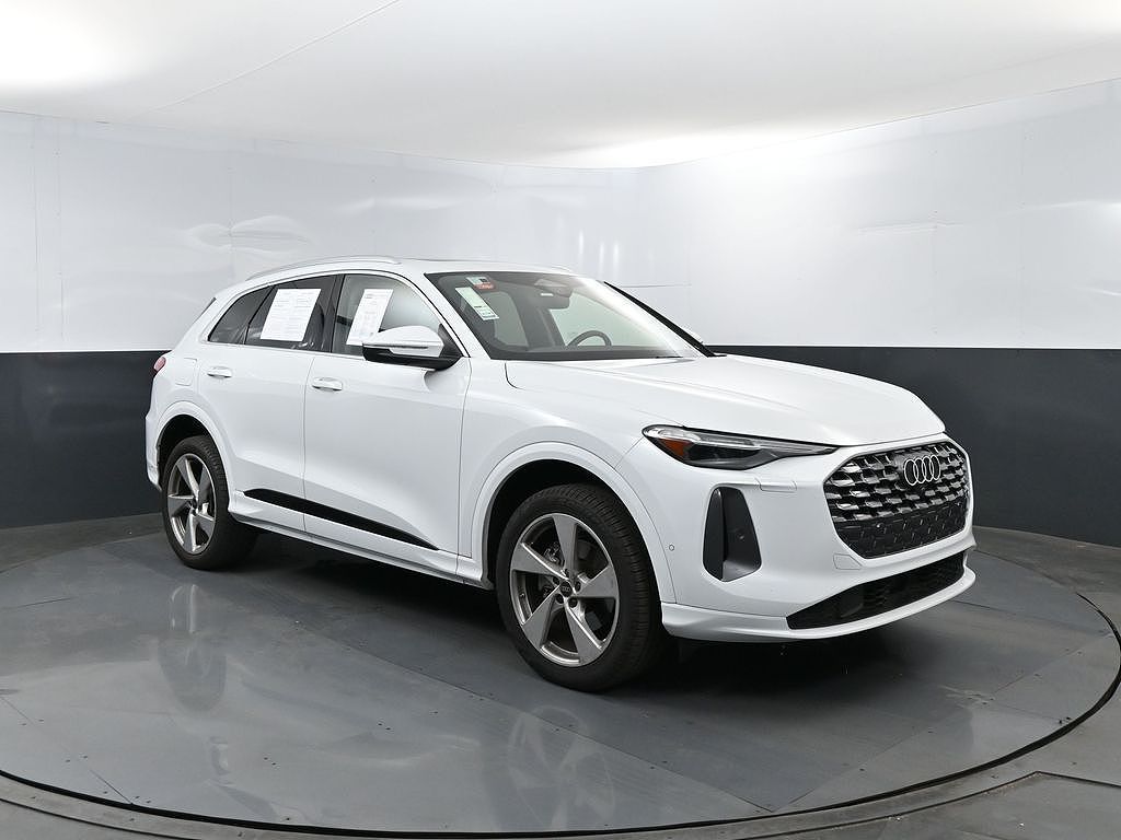 2025 Audi Q5 Premium Plus