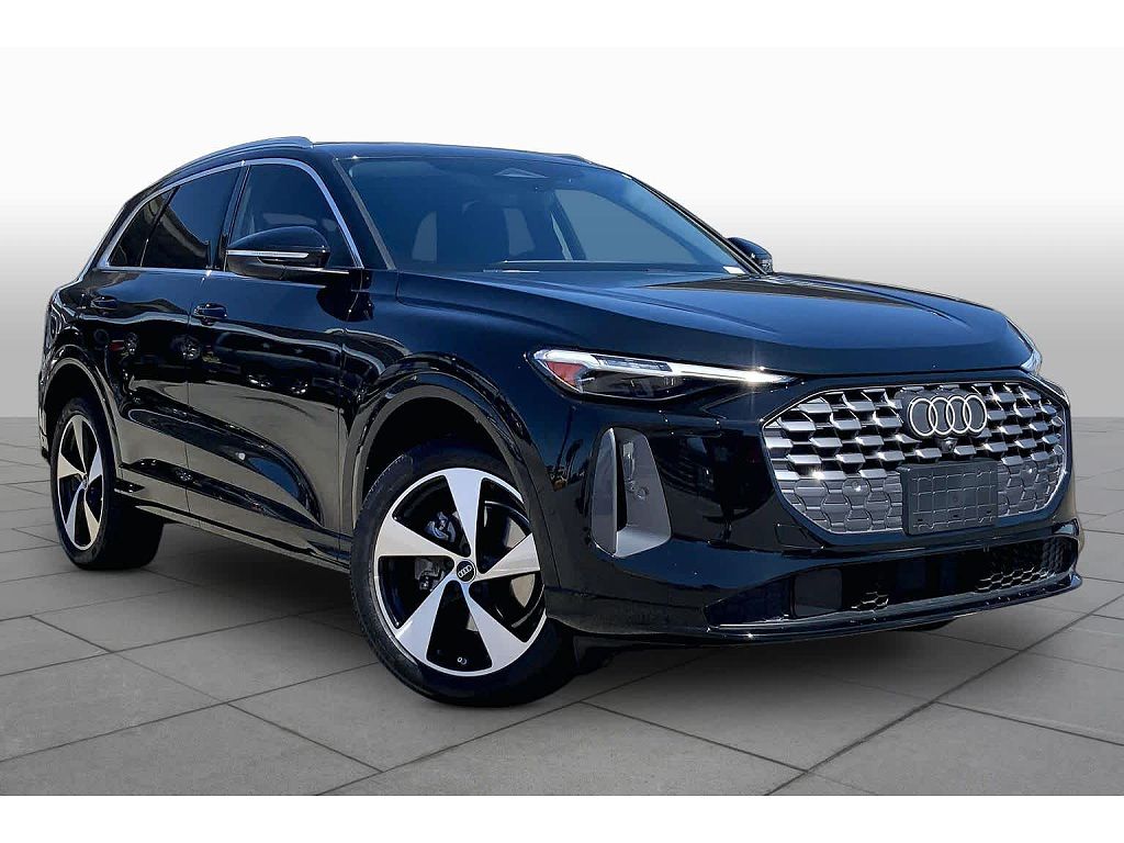2025 Audi Q5 Premium Plus