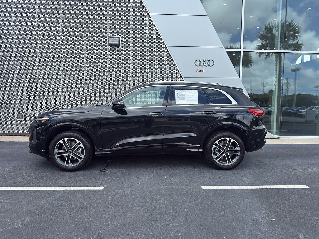 2025 Audi Q5 Premium Plus