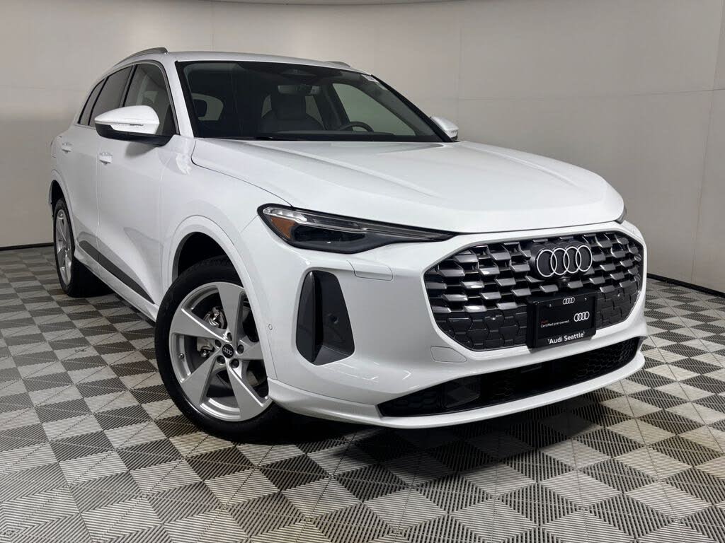 2025 Audi Q5 Premium Plus