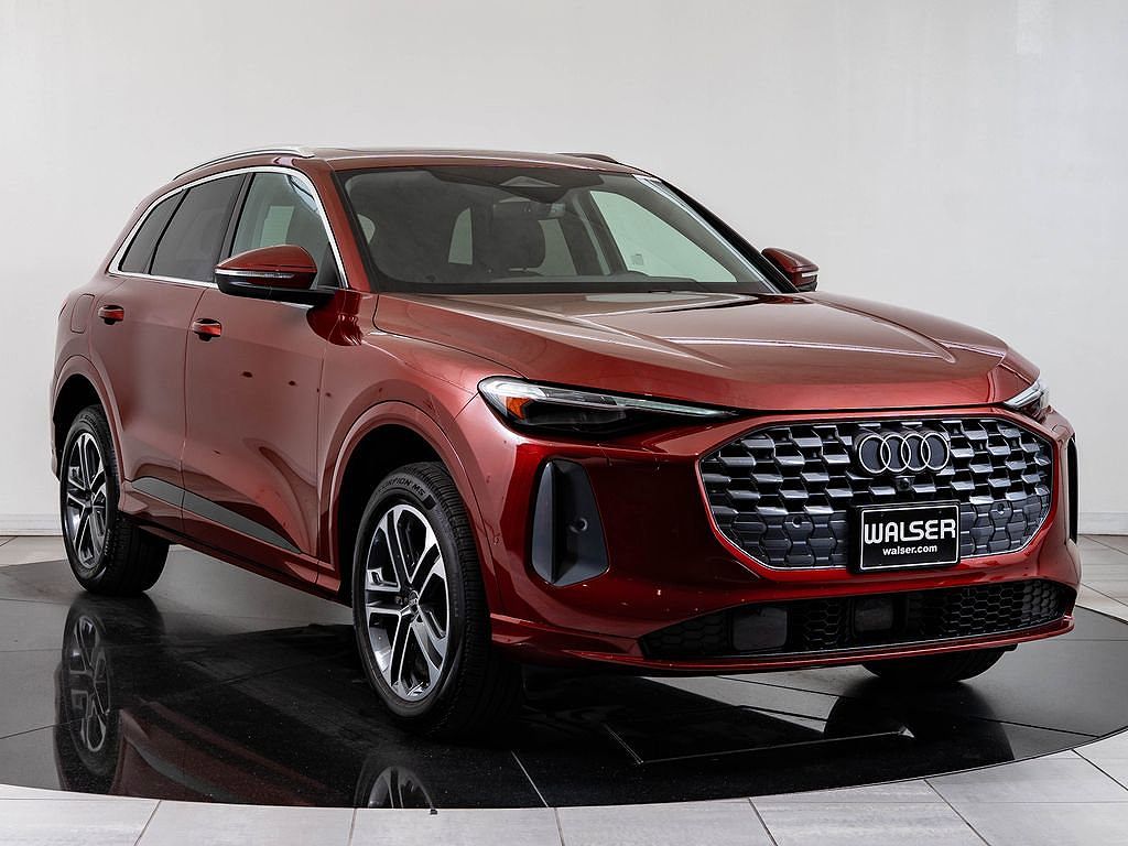 2025 Audi Q5 Premium Plus